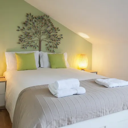 Contemporary By Alfama Apartment Lisbon