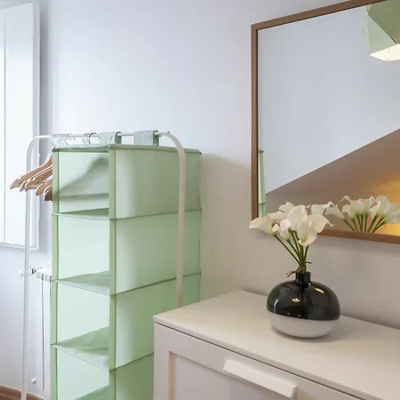 Contemporary By Alfama Apartment Lisbon