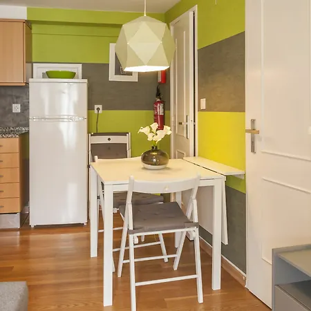 Contemporary By Alfama Apartment *