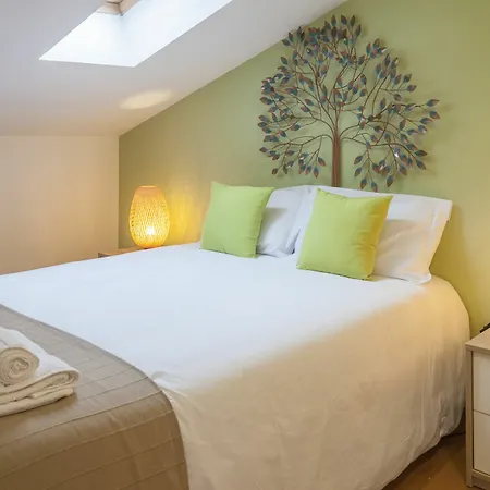 Apartment Contemporary By Alfama Lisbon