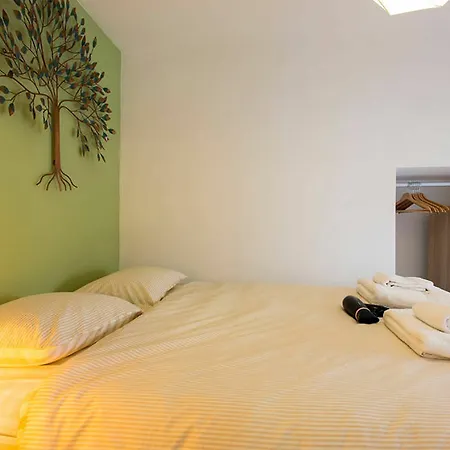 Apartment Contemporary By Alfama Lisbon